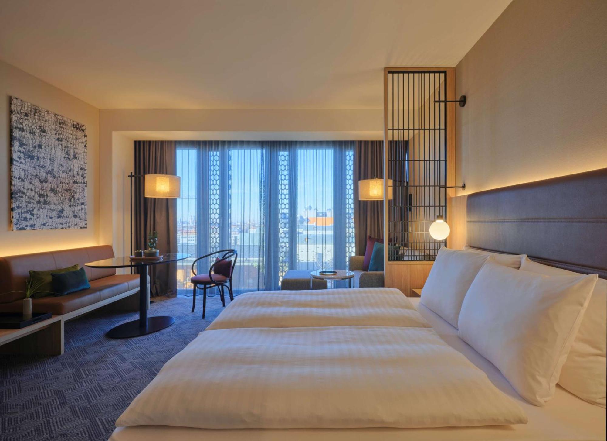 Adina 4* München